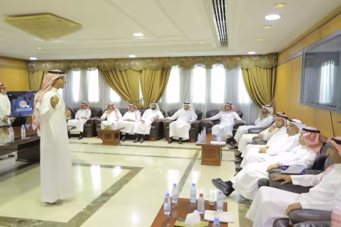 المركز يطلق برنامج الباحث الاجتماعي المتميز