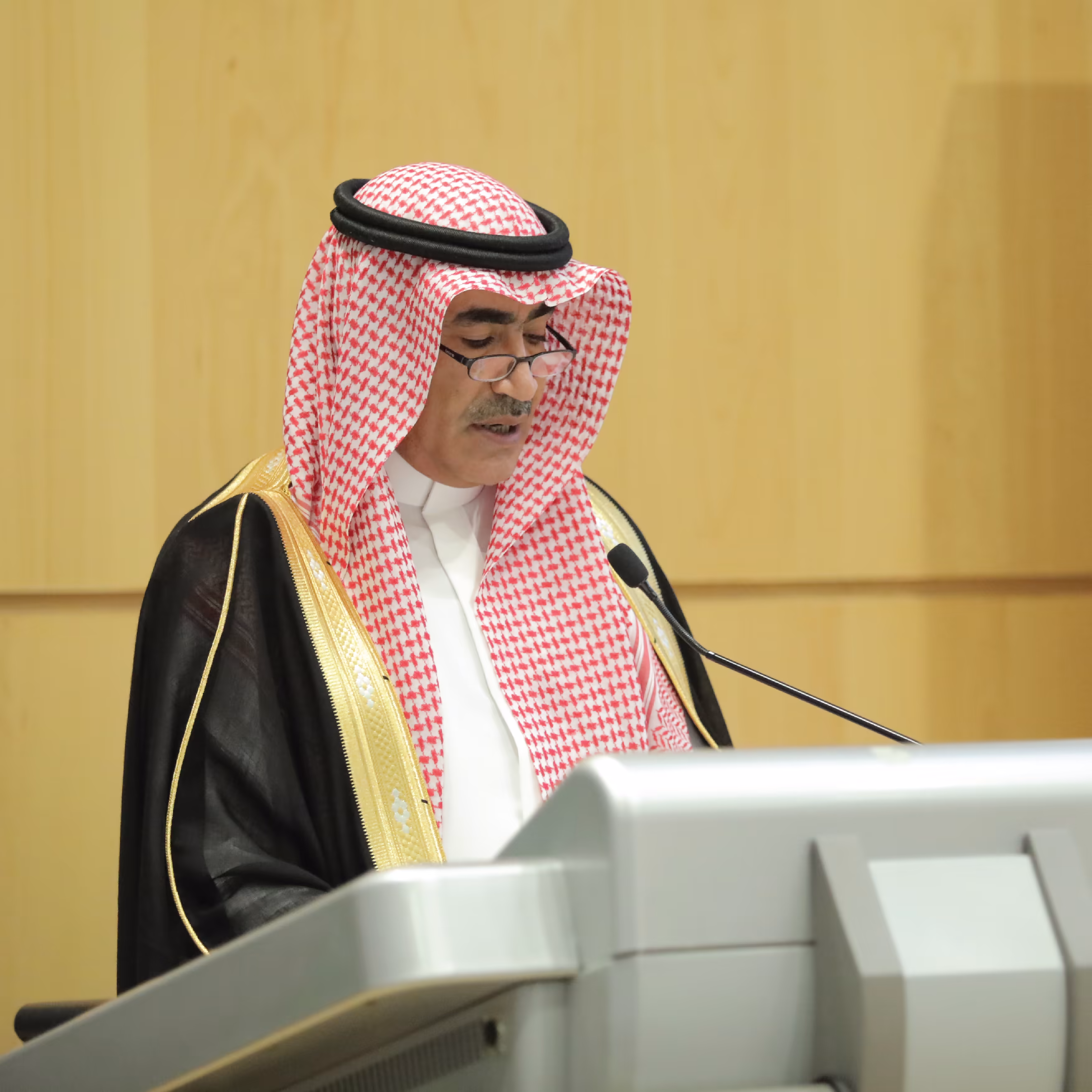 مدير عام المركز